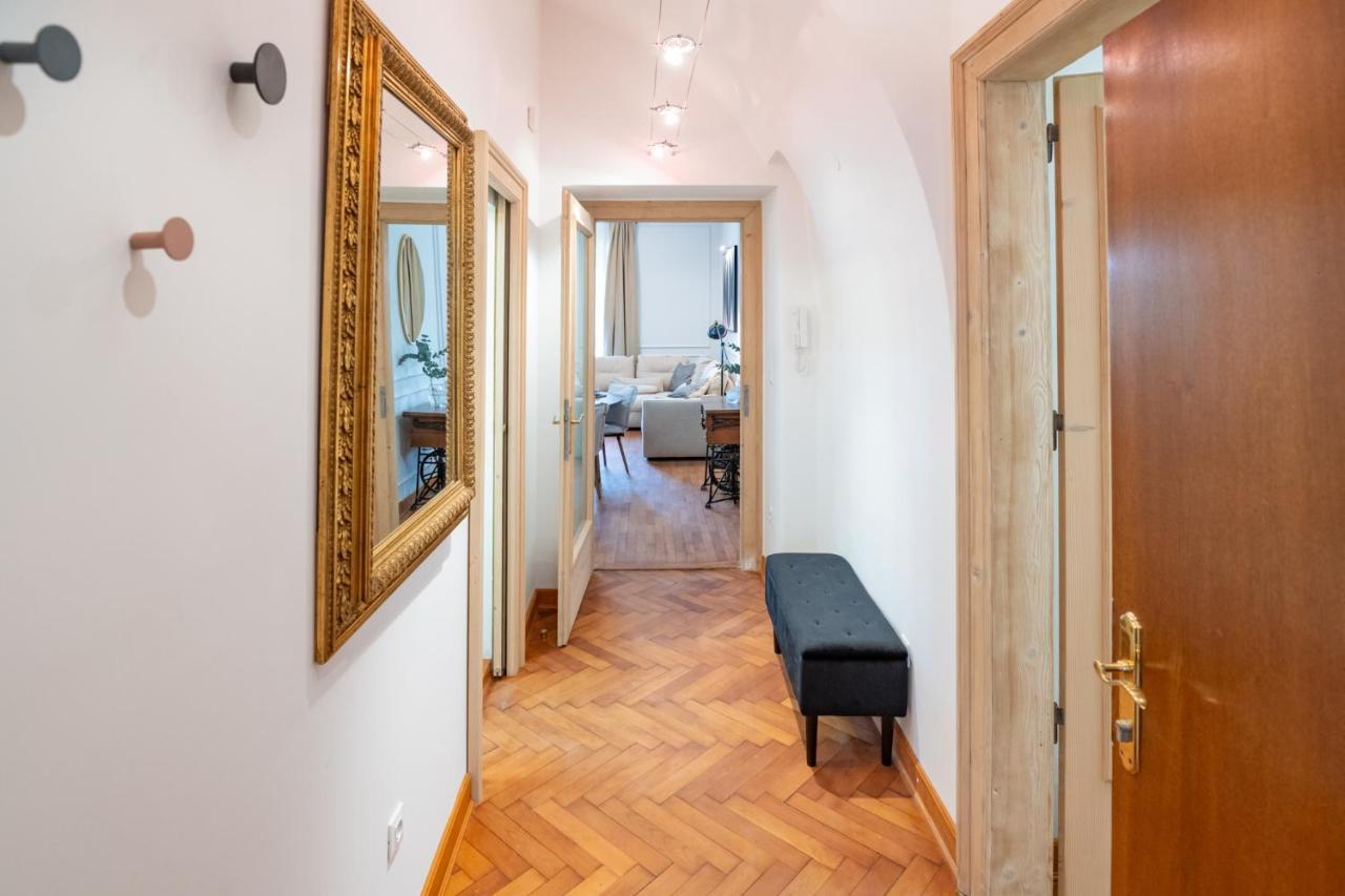 Apartment Breg - Old Town River Ljubljana Extérieur photo