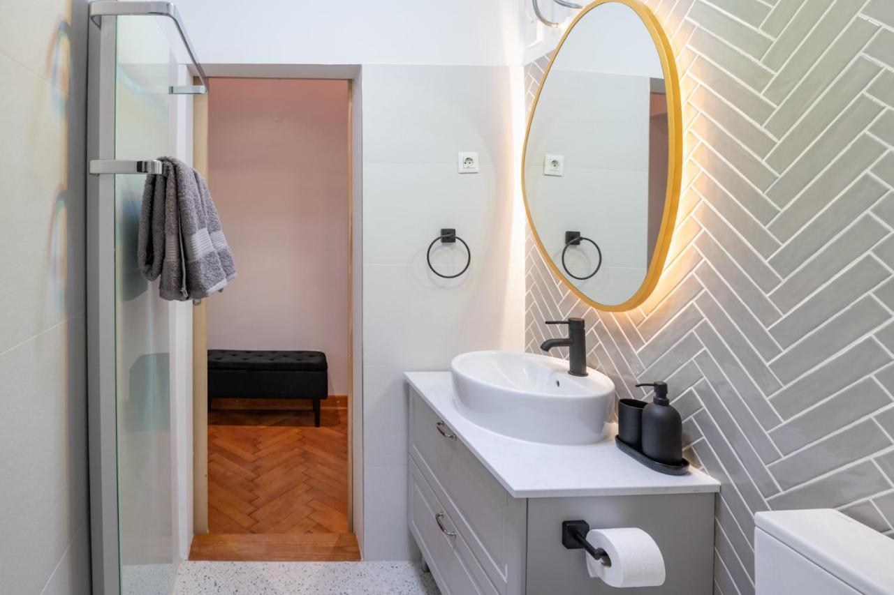 Apartment Breg - Old Town River Ljubljana Extérieur photo